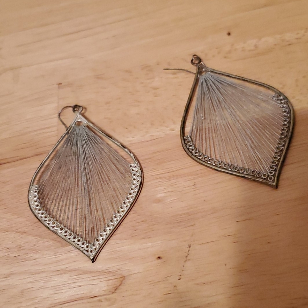 Large costume earrings - Picture 2 of 4